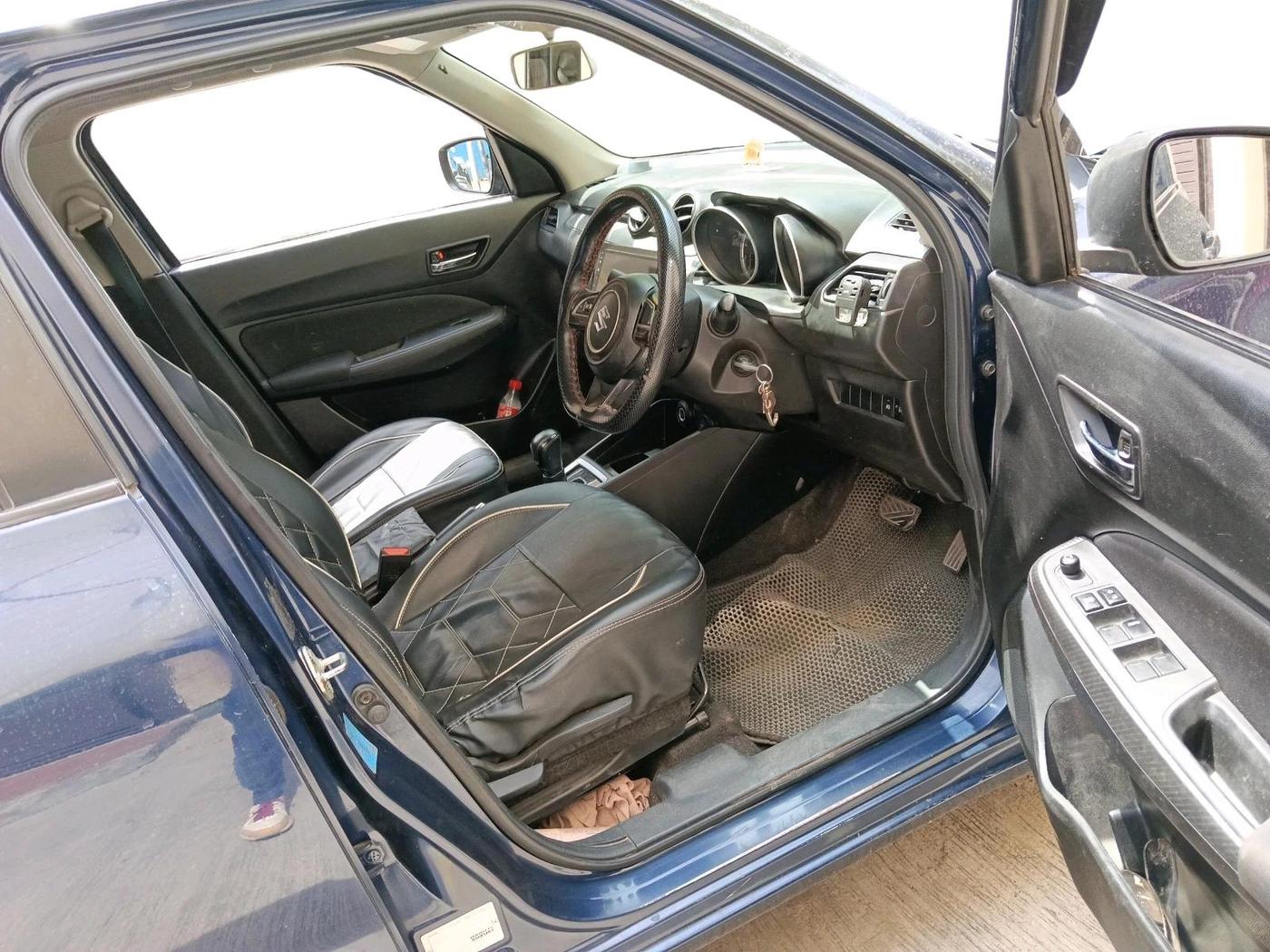 2020 Maruti Swift VXI AMT, Petrol, Automatic, 34,703 km, interior