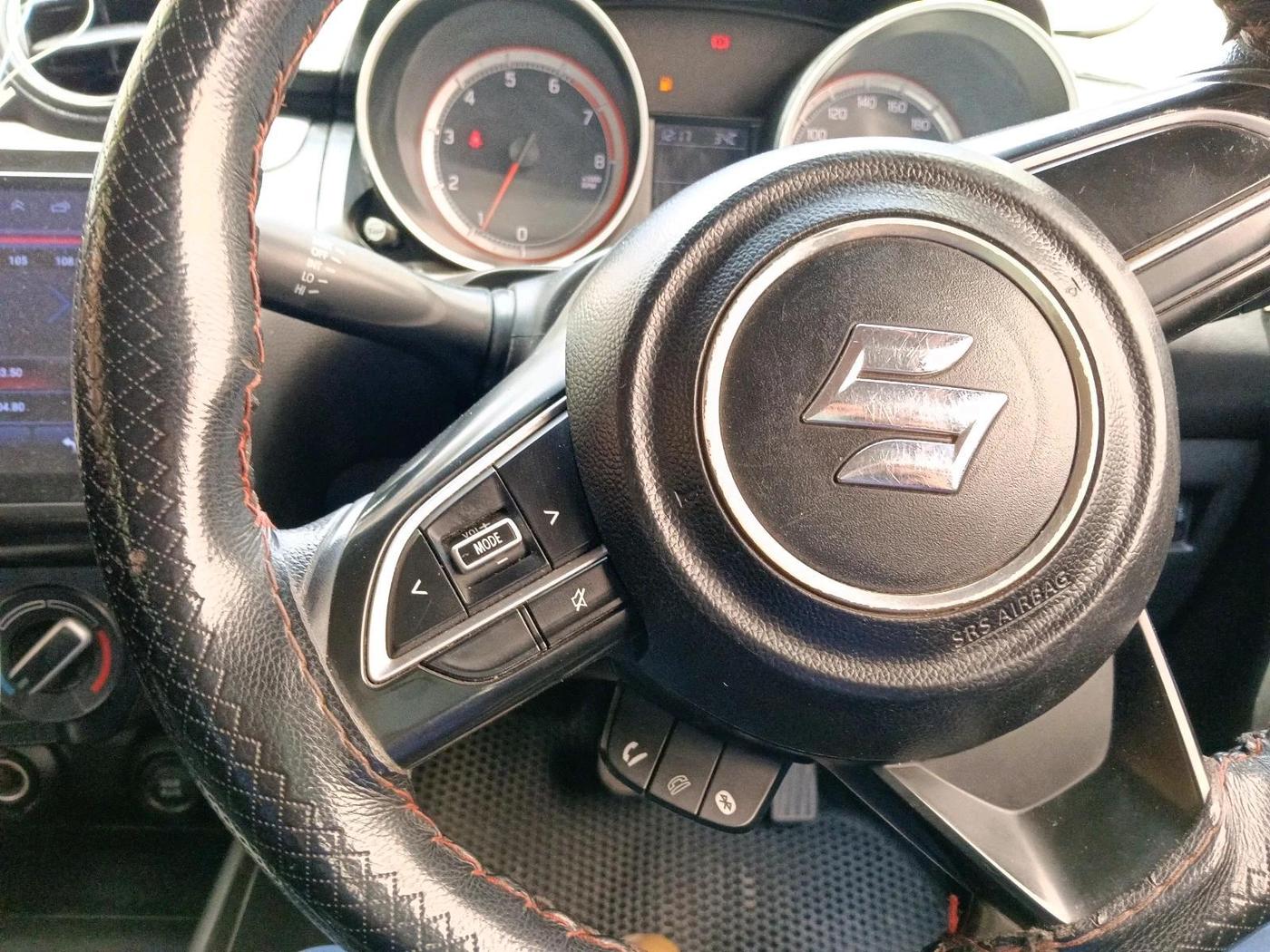 2020 Maruti Swift VXI AMT, Petrol, Automatic, 34,703 km, interior