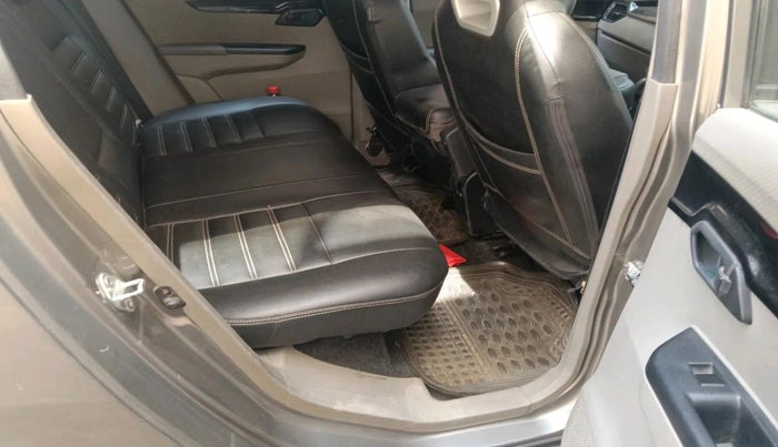 2017 Mahindra Kuv100 K6 D 6 STR, Diesel, Manual, 46,532 km, interior