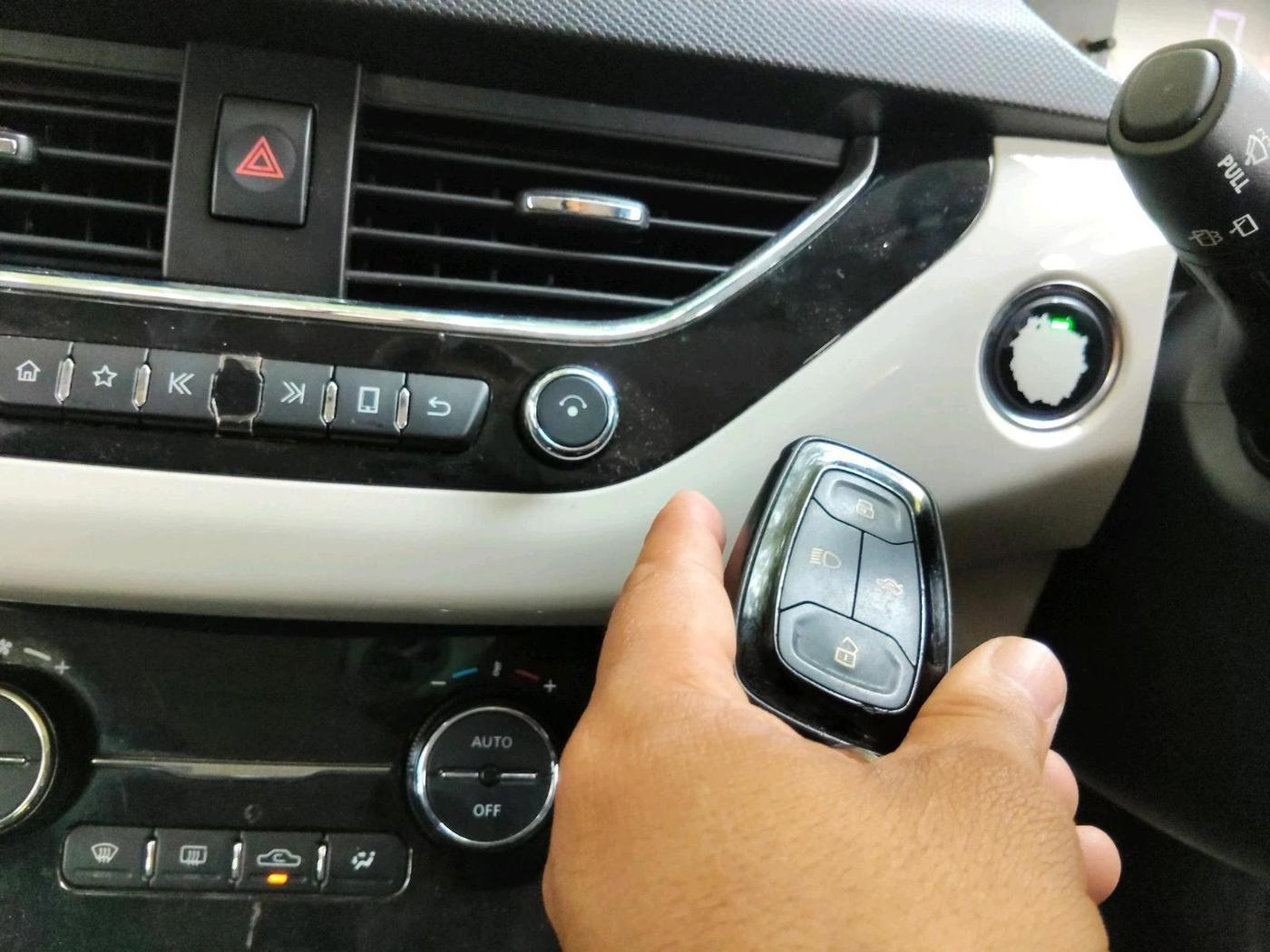 2020 Tata NEXON XZ PLUS PETROL, Petrol, Manual, 46,500 km, interior