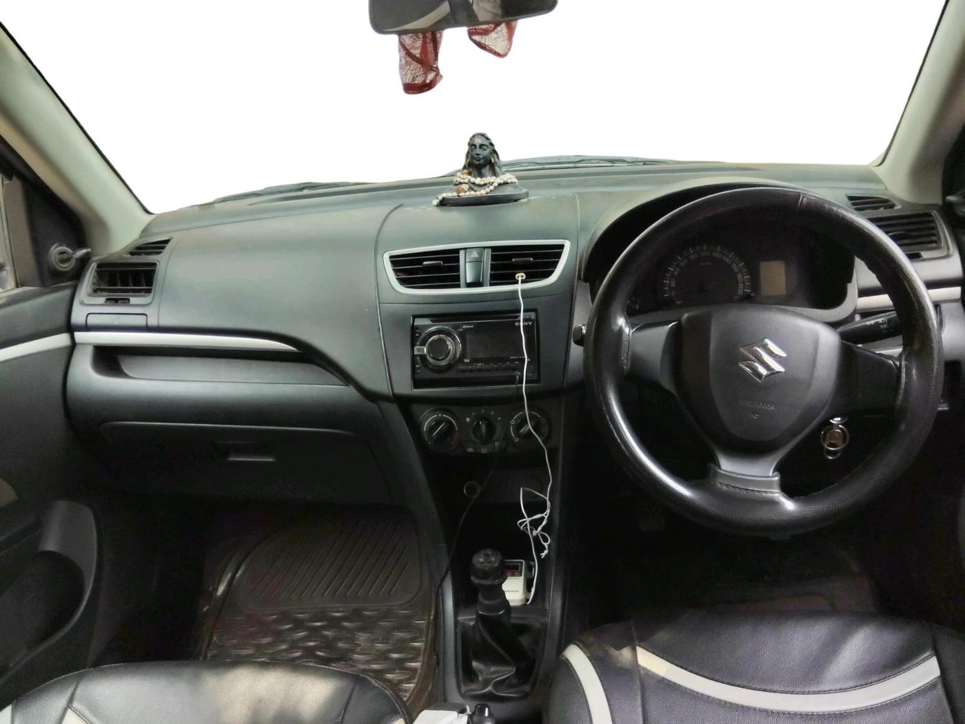 2017 Maruti Swift LXI (O), Petrol, Manual, 76,026 km, interior