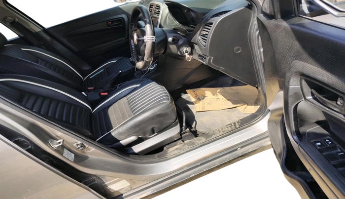 2018 Maruti Vitara Brezza VDI, Diesel, Manual, 1,11,875 km, interior