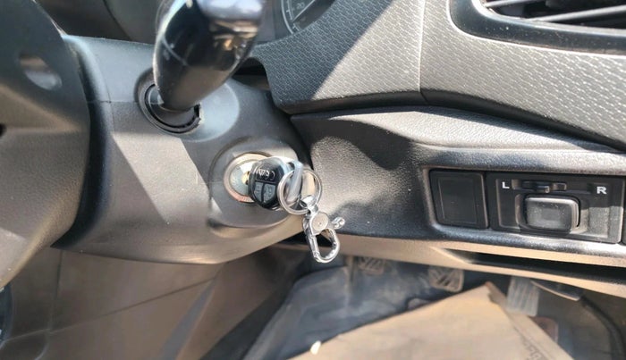 2018 Maruti Vitara Brezza VDI, Diesel, Manual, 1,11,875 km, interior