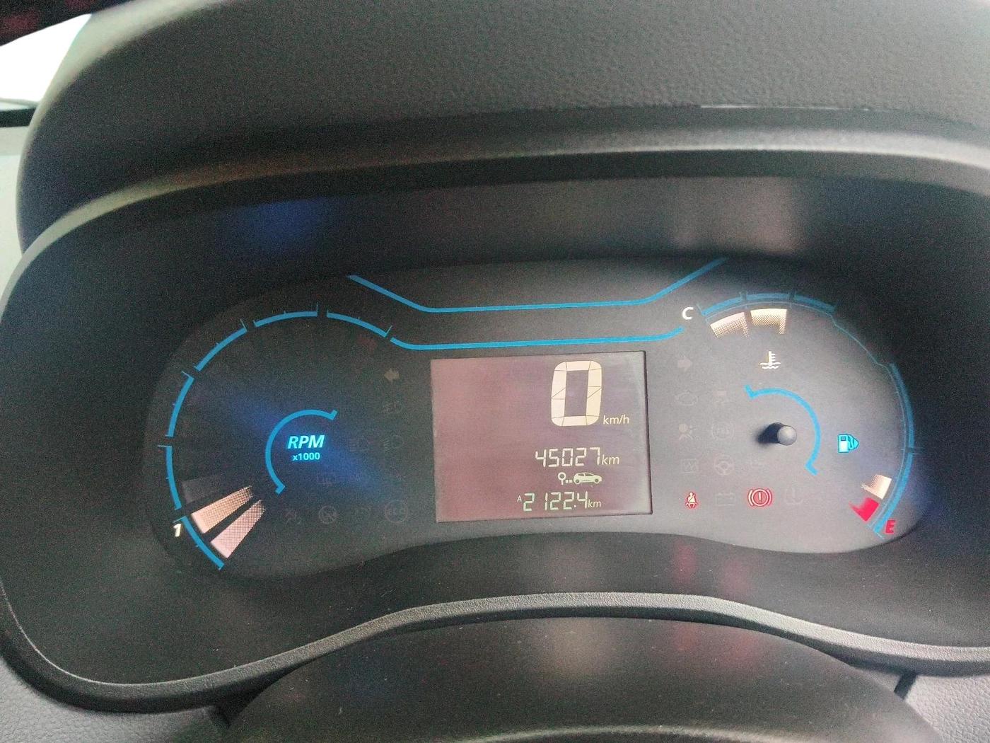 2020 Renault Kwid RXT 1.0 (O), Petrol, Manual, 45,027 km, interior