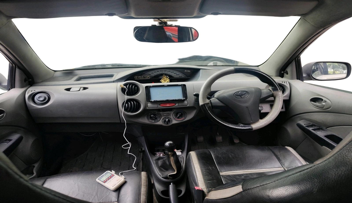 2011 Toyota Etios G, Petrol, Manual, 1,05,099 km, interior
