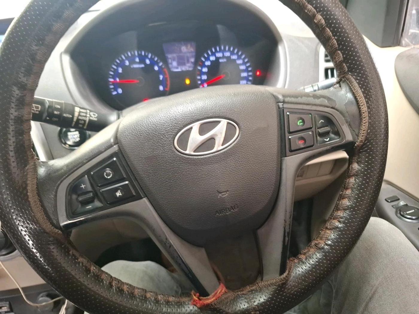 2014 Hyundai i20 ASTA 1.2, Petrol, Manual, 81,472 km, interior