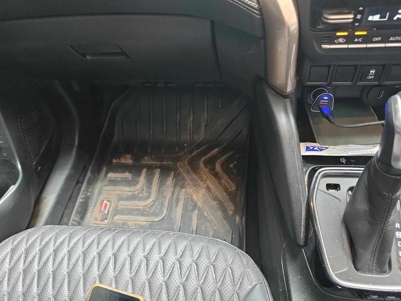 2024 Maruti Grand Vitara ALPHA PLUS HYBRID ECVT, Hybrid, Automatic, 27,394 km, interior