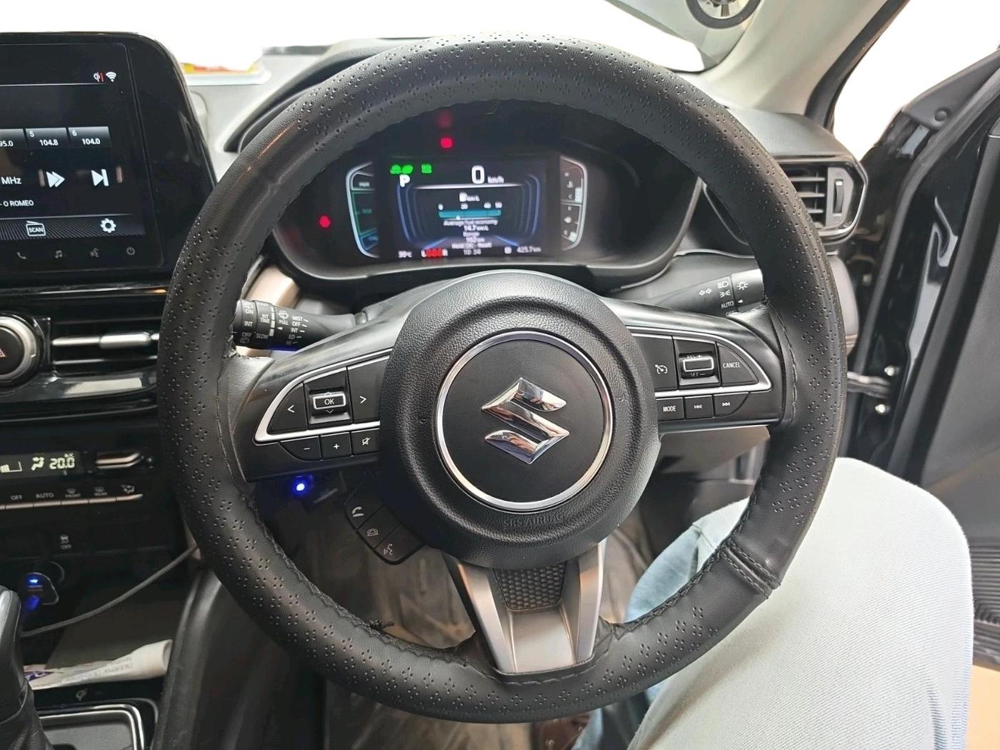 2024 Maruti Grand Vitara ALPHA PLUS HYBRID ECVT, Hybrid, Automatic, 27,394 km, interior