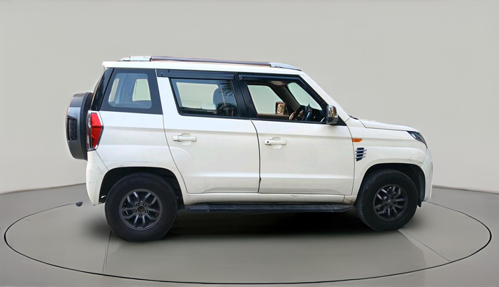 2017 Mahindra TUV300 T10, Diesel, Manual, 61,459 km, exterior