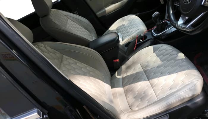 2020 KIA SELTOS HTX 1.5 PETROL, Petrol, Manual, 1,01,000 km, interior