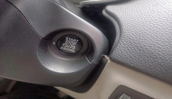 2017 Jeep Compass LIMITED 2.0 DIESEL, Diesel, Manual, 1,06,557 km, interior