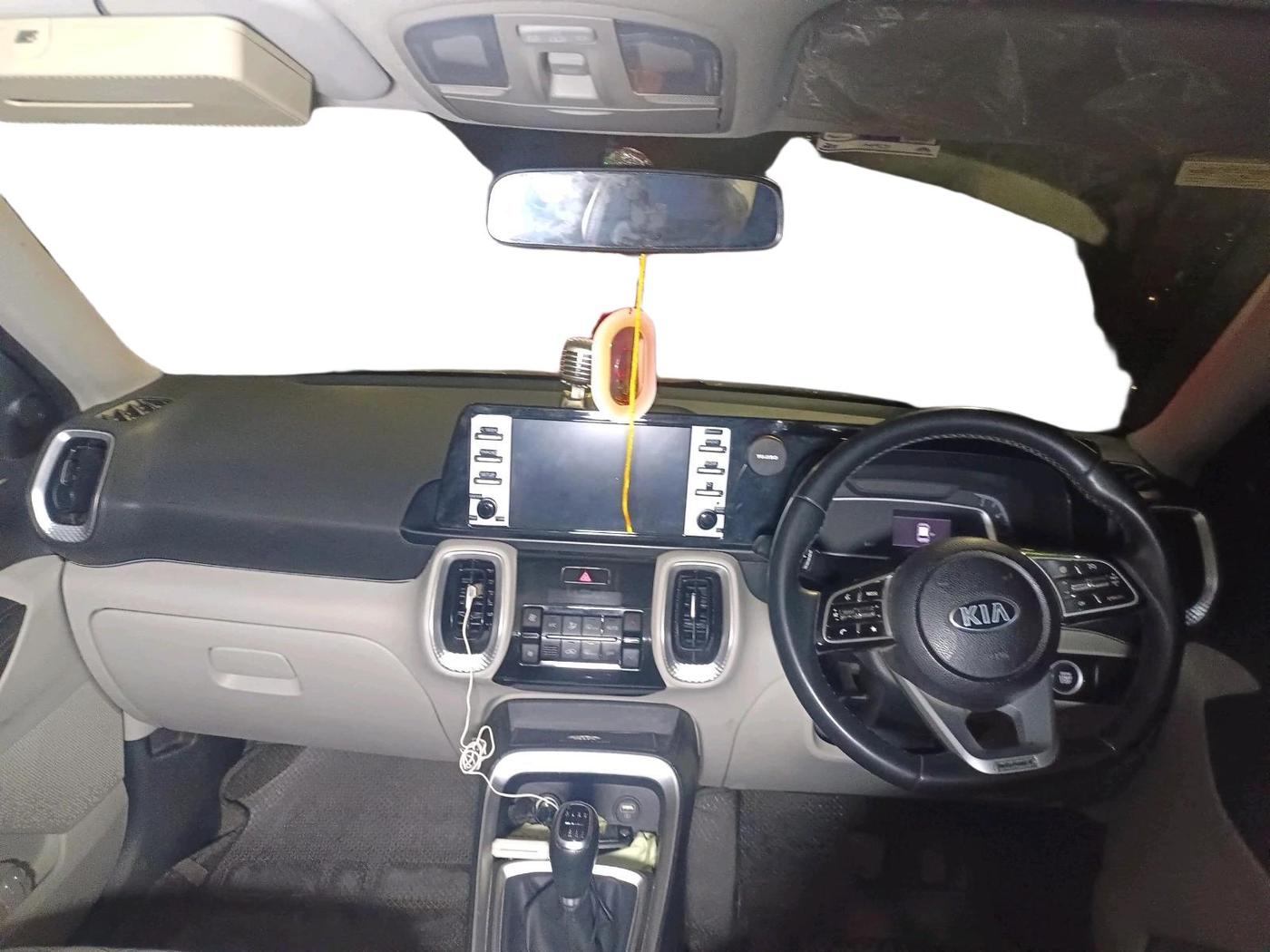 2020 KIA SONET HTX 1.0 IMT, Petrol, Manual, 32,214 km, interior