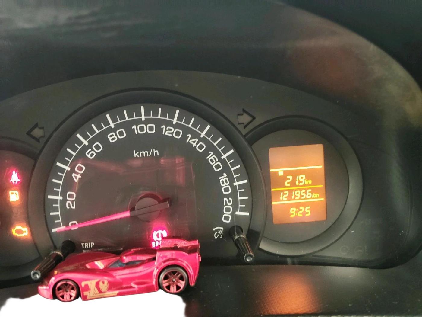 2017 Maruti Swift LXI (O), CNG, Manual, 1,21,956 km, interior