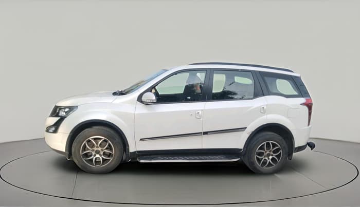 2017 Mahindra XUV500 W6 1.99, Diesel, Manual, 45,774 km, exterior