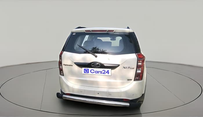 2017 Mahindra XUV500 W6 1.99, Diesel, Manual, 45,774 km, exterior