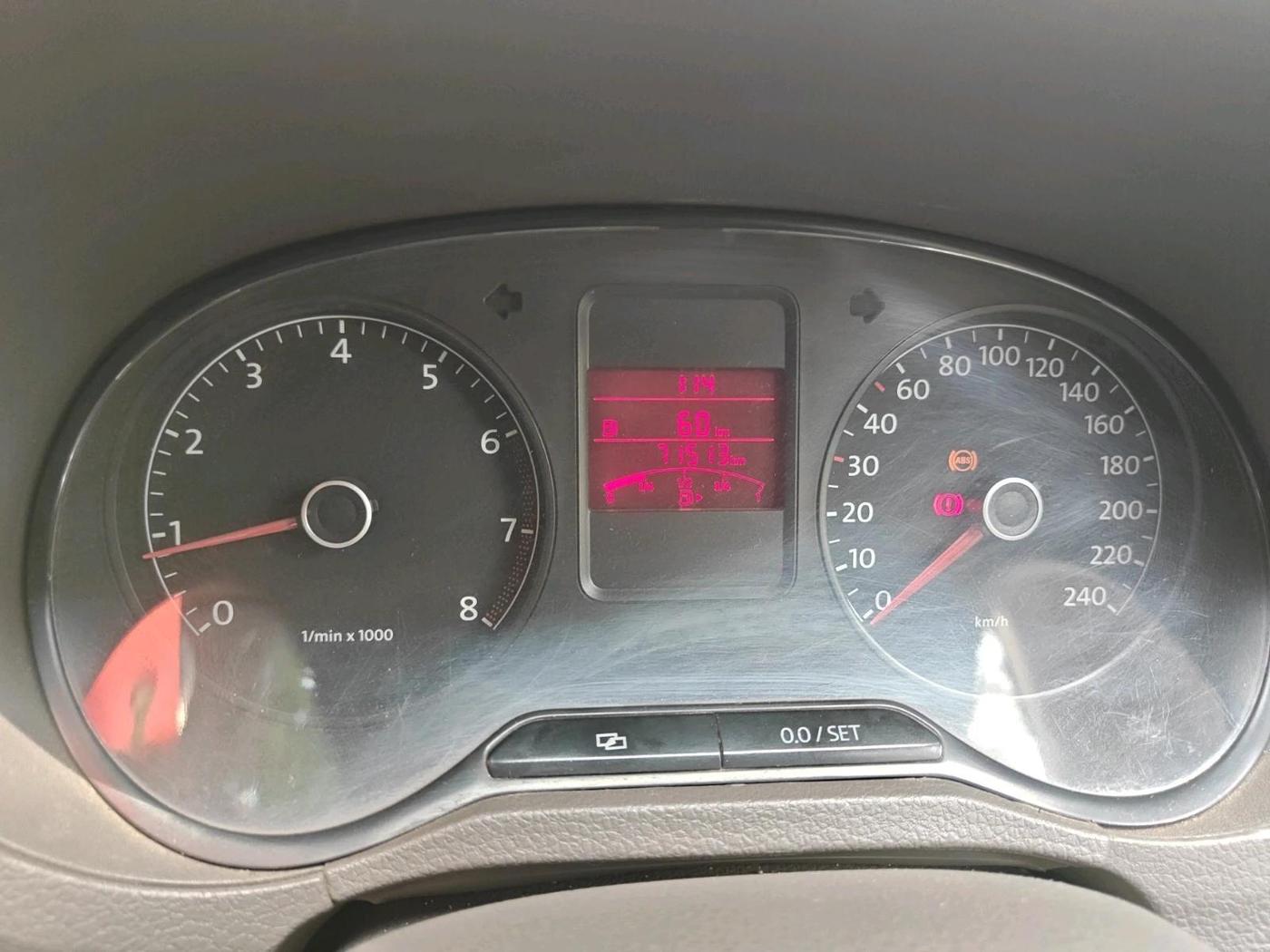 2011 Volkswagen Vento Comfortline 1.2 Petrol, Petrol, Manual, 1,10,849 km, interior