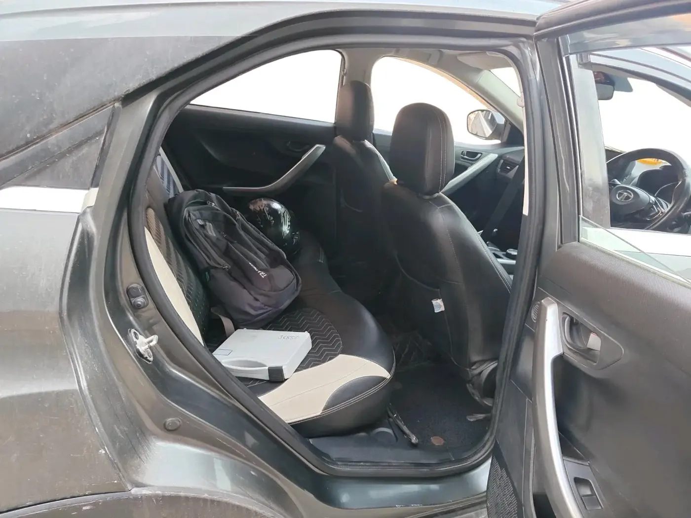 2021 Tata NEXON XM SUNROOF PETROL, Petrol, Manual, 32,302 km, interior