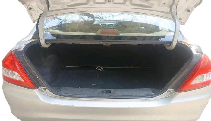 2015 Maruti Swift Dzire VXI, Petrol, Manual, 1,05,665 km, exterior