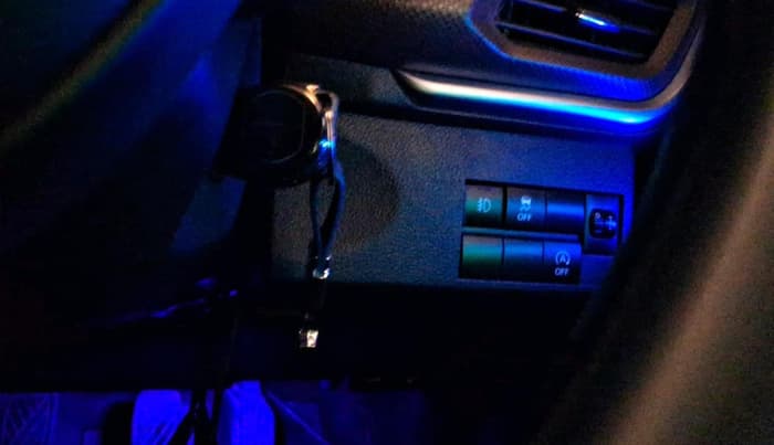 2022 Maruti BREZZA LXI SMART HYBRID, Petrol, Manual, 42,856 km, interior