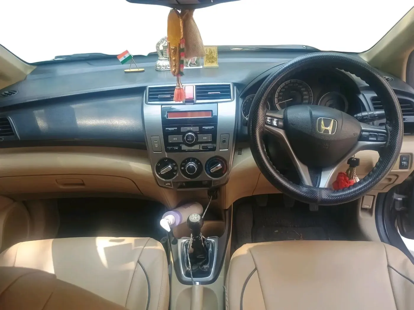 2013 Honda City 1.5L I-VTEC V MT, Petrol, Manual, 93,117 km, interior