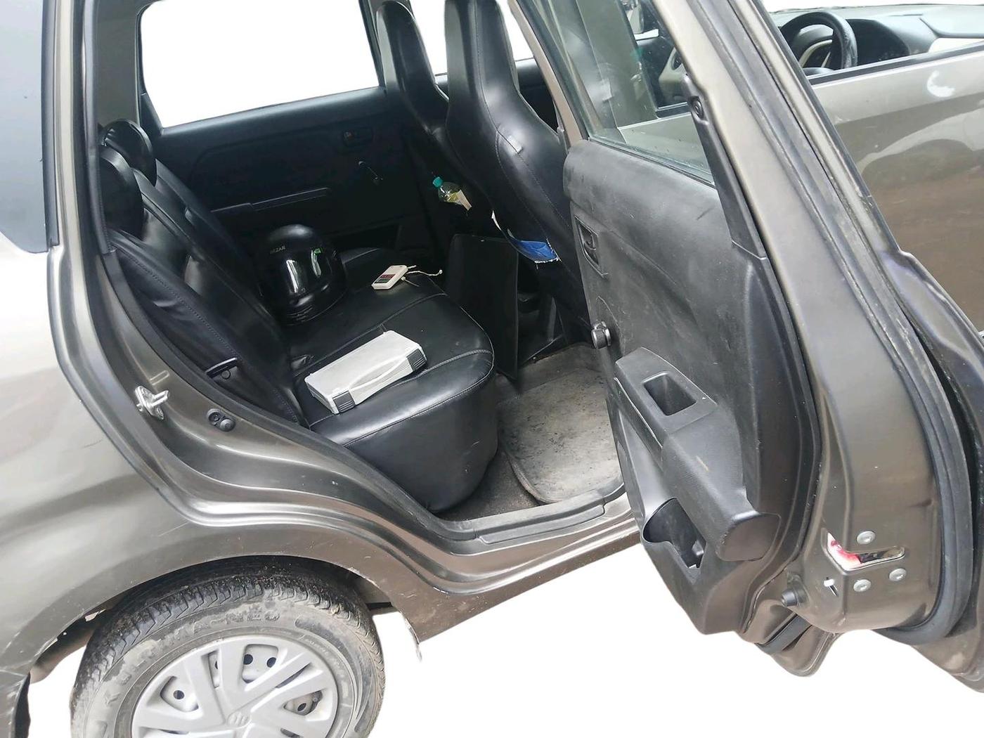 2022 Maruti New Wagon-R LXI 1.0, Petrol, Manual, 39,781 km, interior