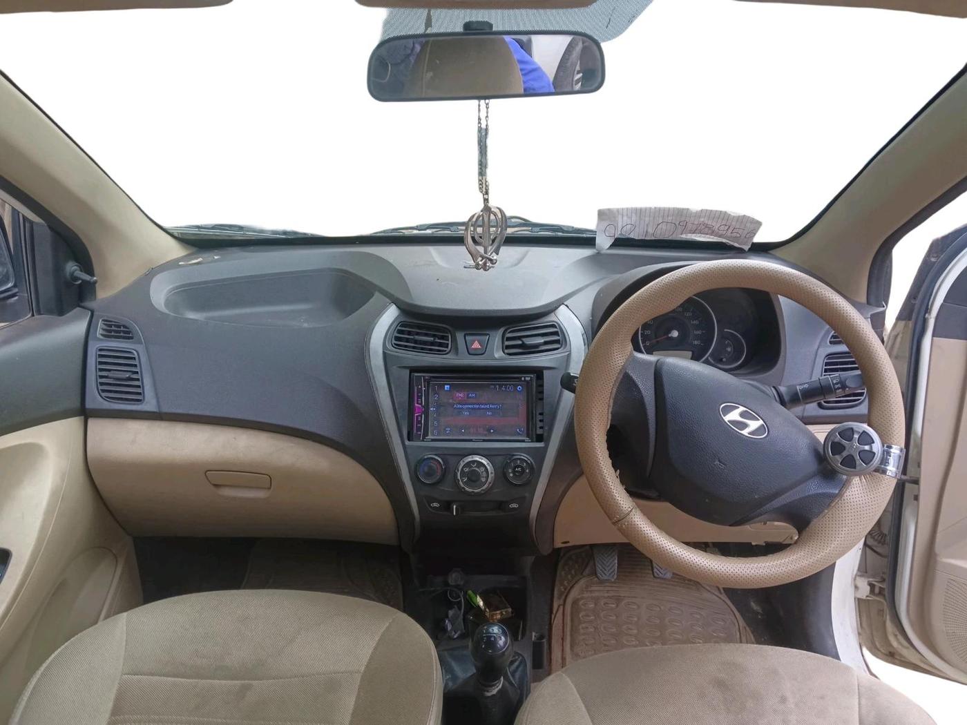 2011 Hyundai Eon MAGNA O, Petrol, Manual, 84,260 km, interior