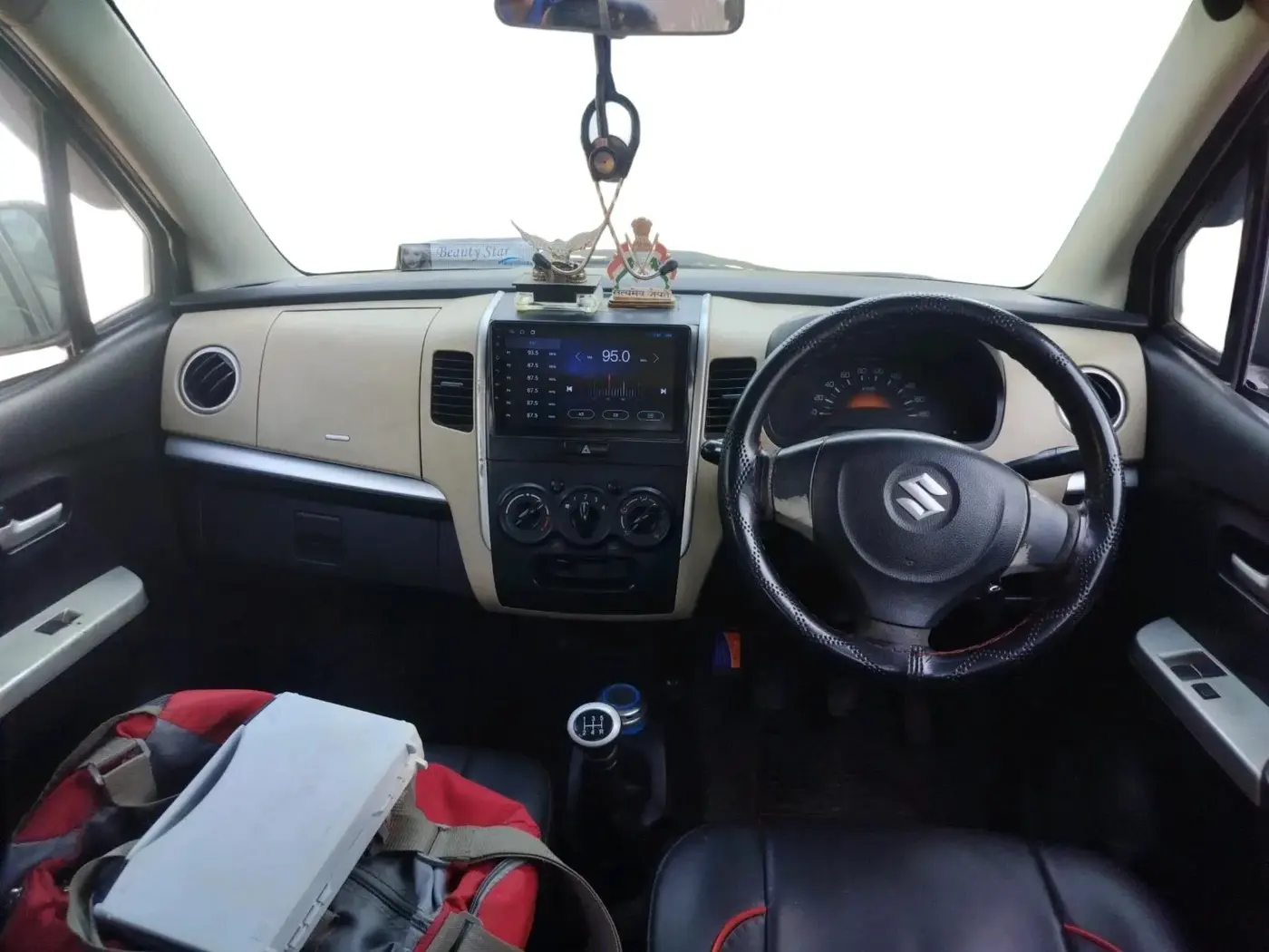 2017 Maruti Wagon R 1.0 LXI CNG, CNG, Manual, 62,642 km, interior