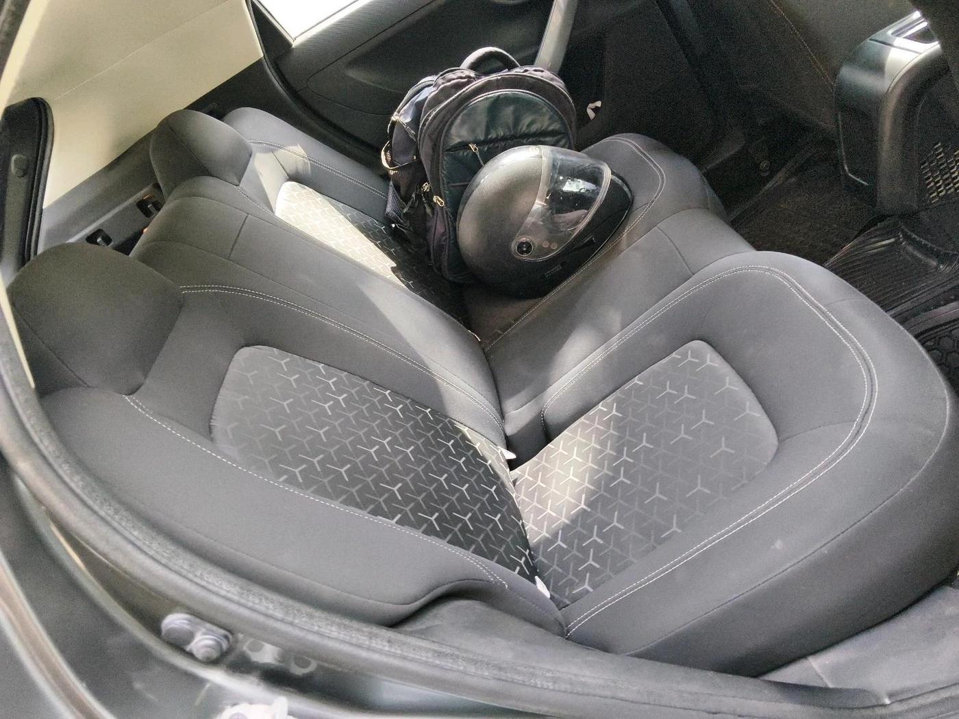 2021 Tata NEXON XM DIESEL, Diesel, Manual, 72,000 km, interior