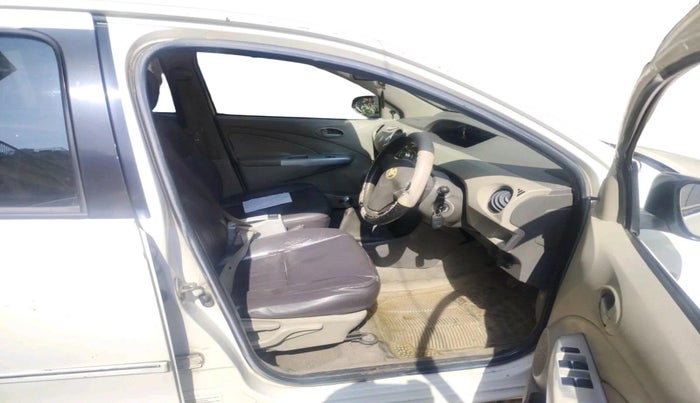 2013 Toyota Etios G, Petrol, Manual, 1,73,998 km, interior