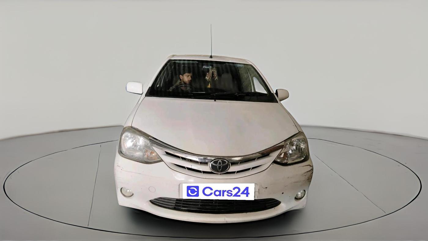 2011 Toyota Etios V, CNG, Manual, 96,030 km, exterior