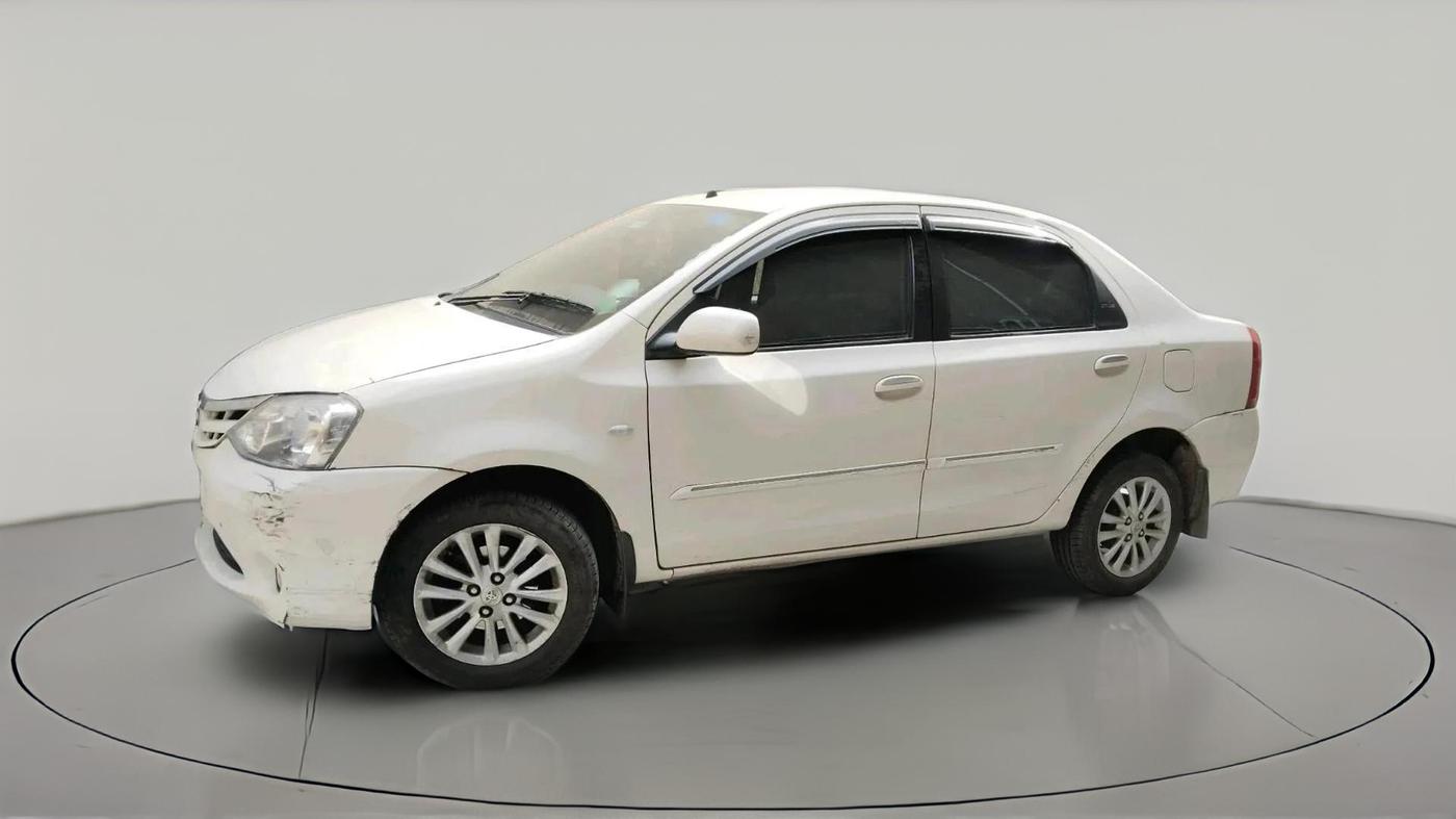 2011 Toyota Etios V, CNG, Manual, 96,030 km, exterior