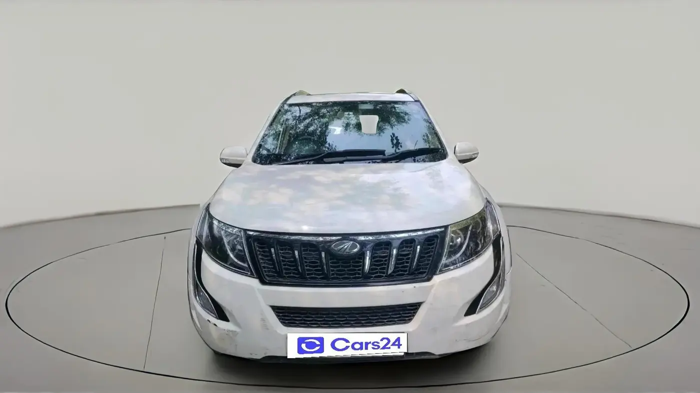 2017 Mahindra XUV500 W10, Diesel, Manual, 1,12,000 km, exterior