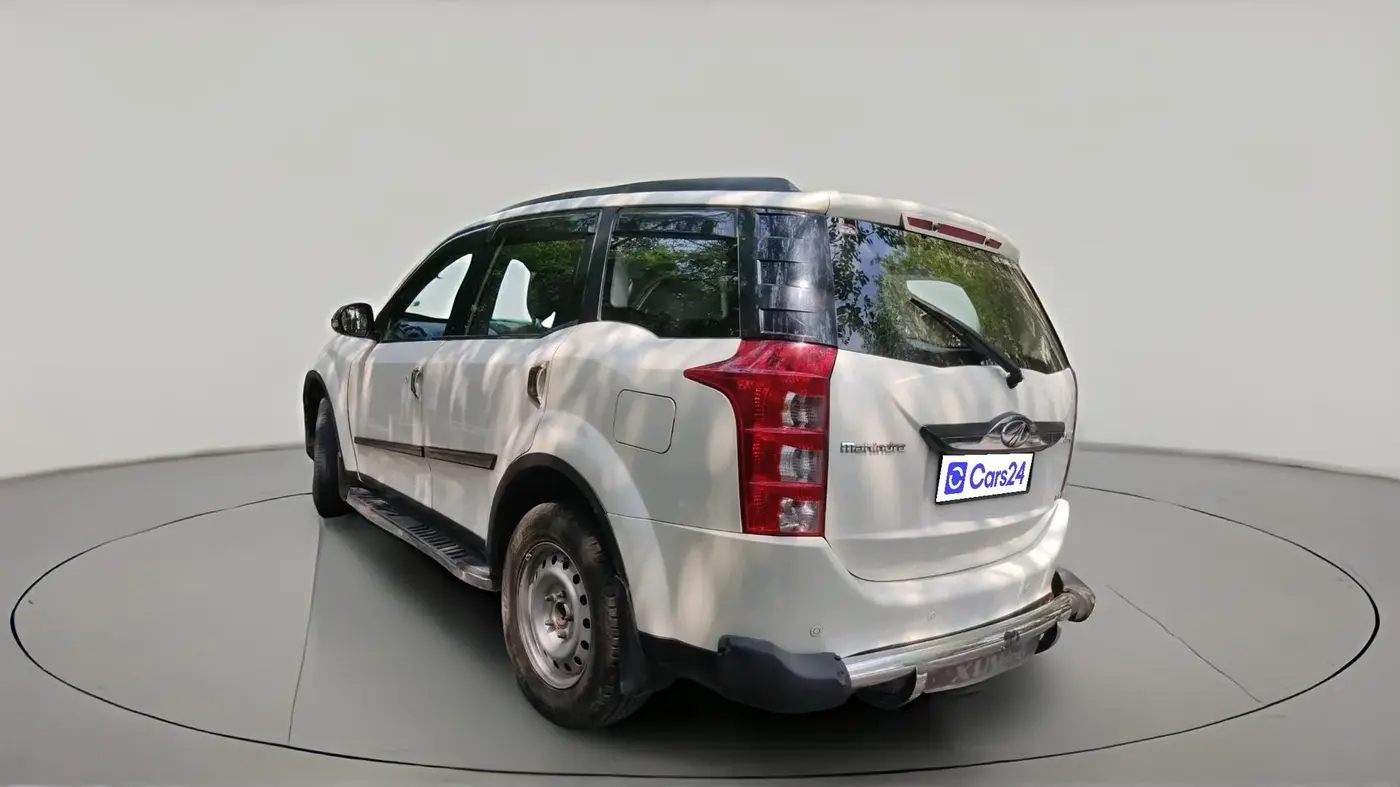 2017 Mahindra XUV500 W10, Diesel, Manual, 1,12,000 km, exterior
