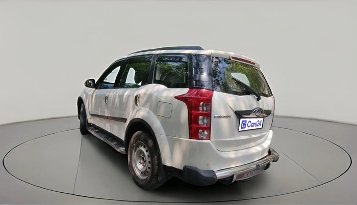 2017 Mahindra XUV500 W10, Diesel, Manual, 1,11,215 km, exterior
