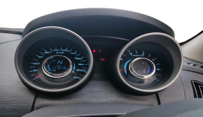 2017 Mahindra XUV500 W10, Diesel, Manual, 1,11,215 km, interior