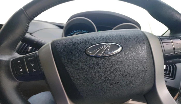 2017 Mahindra XUV500 W10, Diesel, Manual, 1,11,215 km, interior