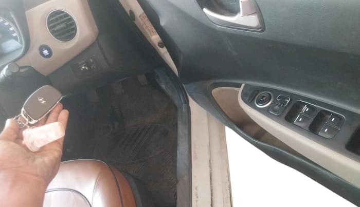 2014 Hyundai Grand i10 SPORTZ 1.2 KAPPA VTVT, CNG, Manual, 83,903 km, interior