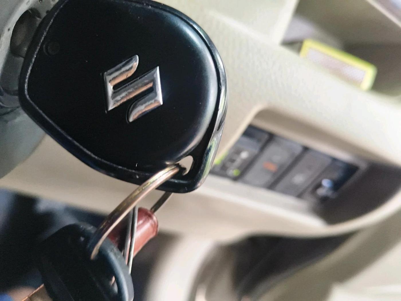 2015 Maruti Swift Dzire VXI, CNG, Manual, 1,38,119 km, interior