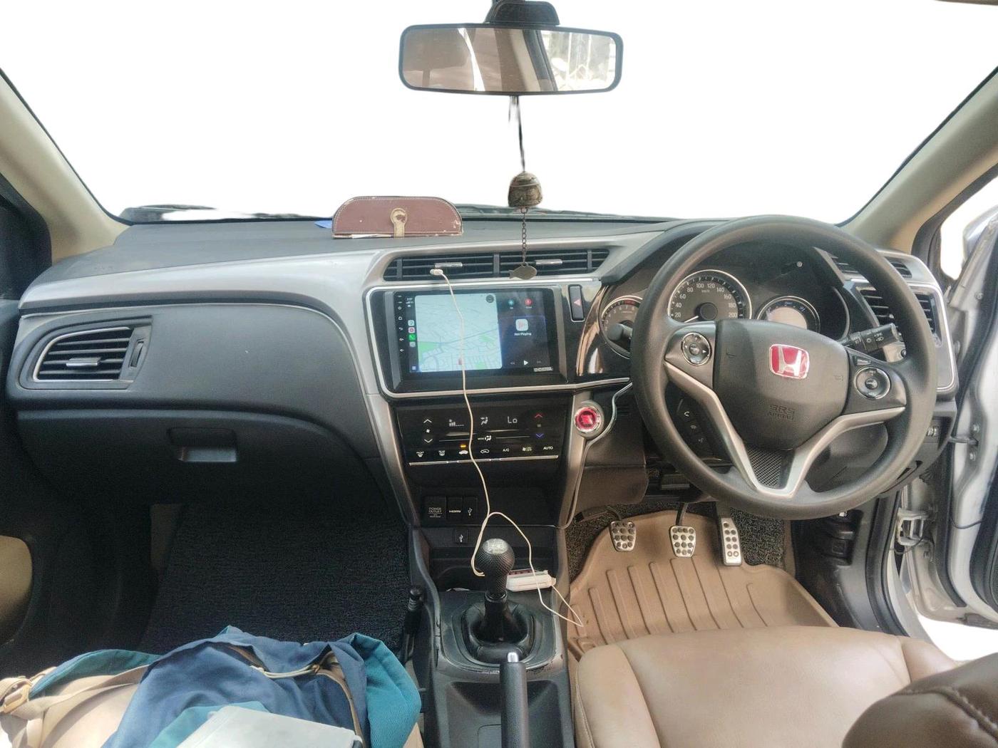 2017 Honda City 1.5L I-VTEC V MT, Petrol, Manual, 55,990 km, interior