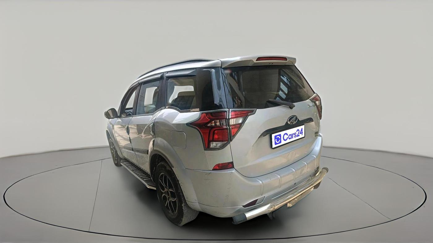 2019 Mahindra XUV500 W5, Diesel, Manual, 1,20,565 km, exterior
