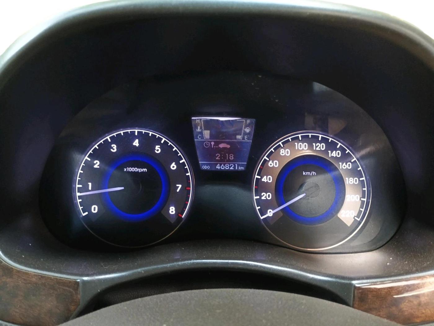2013 Hyundai Verna FLUIDIC 1.6 VTVT SX, Petrol, Manual, 46,821 km, interior