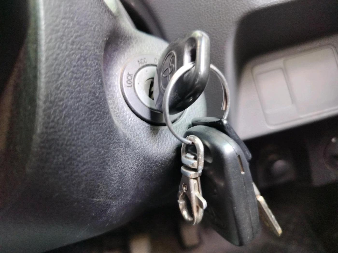 2012 Toyota Etios G, Petrol, Manual, 80,493 km, interior