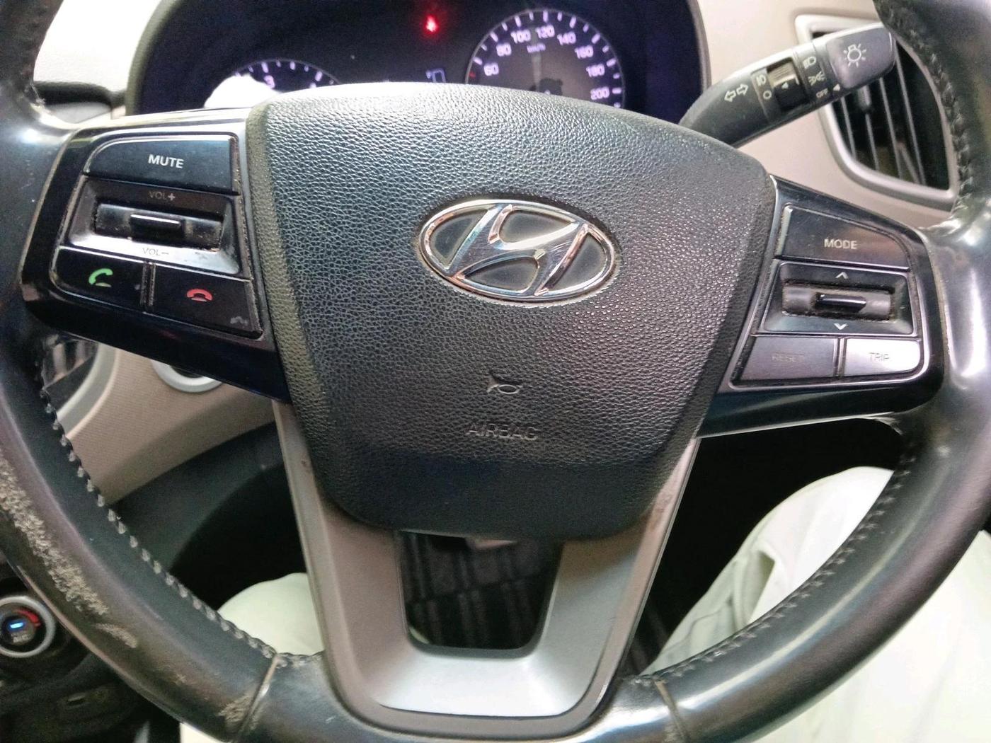 2017 Hyundai Creta SX PLUS AT 1.6 DIESEL, Diesel, Automatic, 1,57,706 km, interior