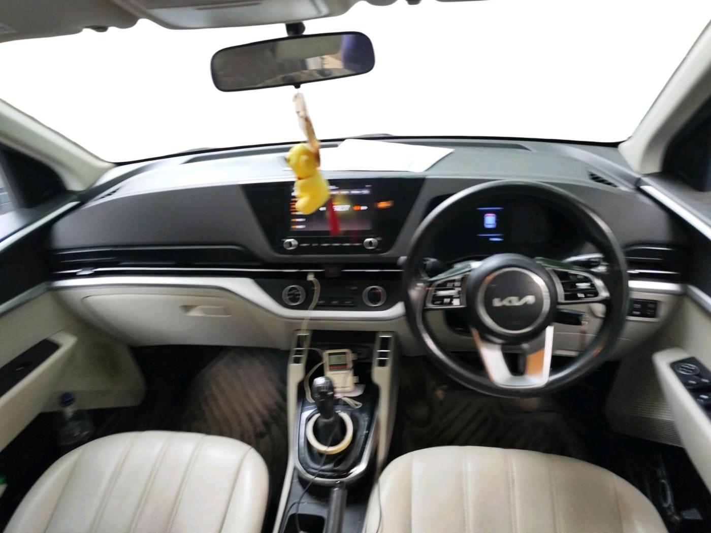 2023 KIA CARENS PRESTIGE 1.5 DIESEL IMT 7 STR, Diesel, Manual, 75,434 km, interior