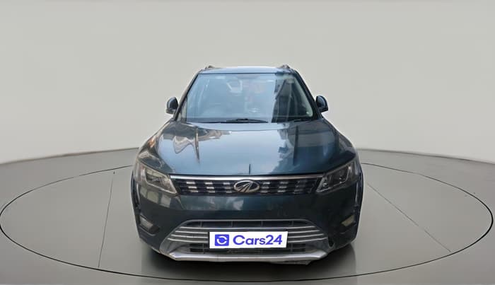 2019 Mahindra XUV300 W6 1.5 DIESEL, Diesel, Manual, 1,34,073 km, exterior