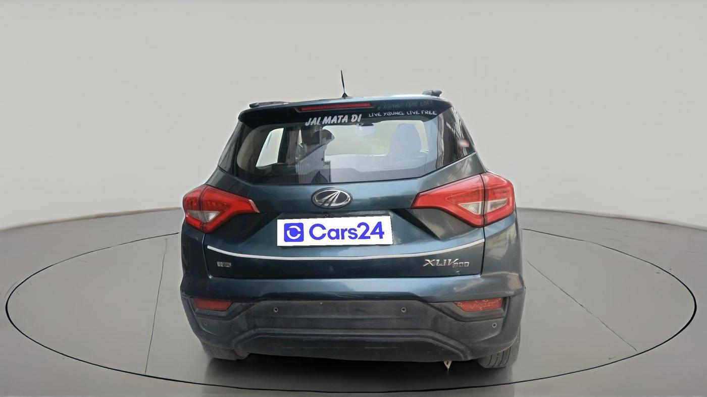 2019 Mahindra XUV300 W6 1.5 DIESEL, Diesel, Manual, 1,34,073 km, exterior