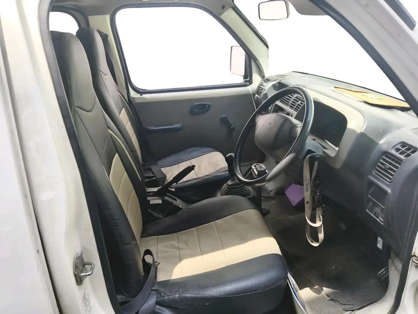 2011 Maruti Eeco 5 STR WITH A/C+HTR, CNG, Manual, 86,598 km, interior