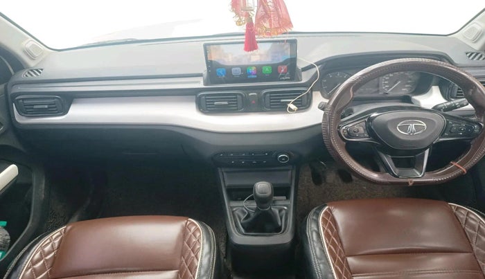 2023 Tata PUNCH PURE MT, CNG, Manual, 34,795 km, interior