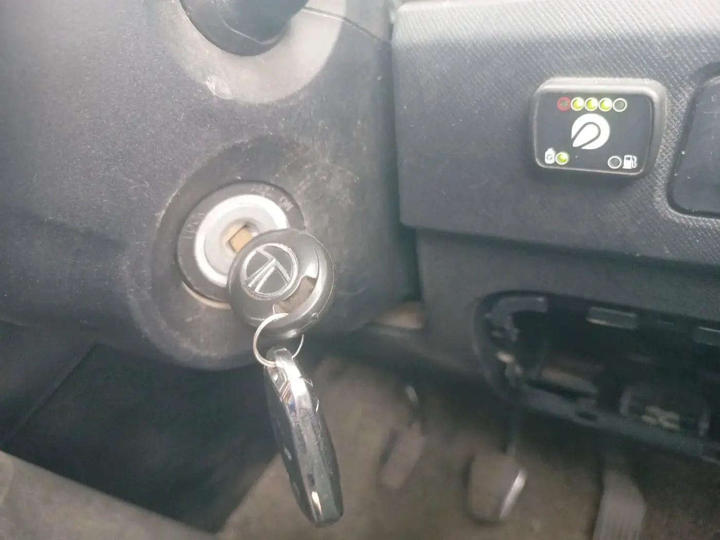 2023 Tata PUNCH PURE MT, CNG, Manual, 34,795 km, interior