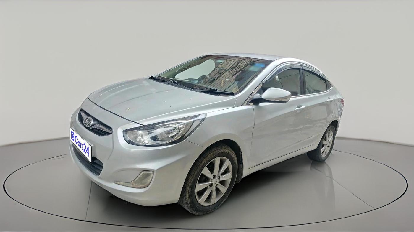 2013 Hyundai Verna FLUIDIC 1.6 VTVT SX, CNG, Manual, 73,273 km, exterior